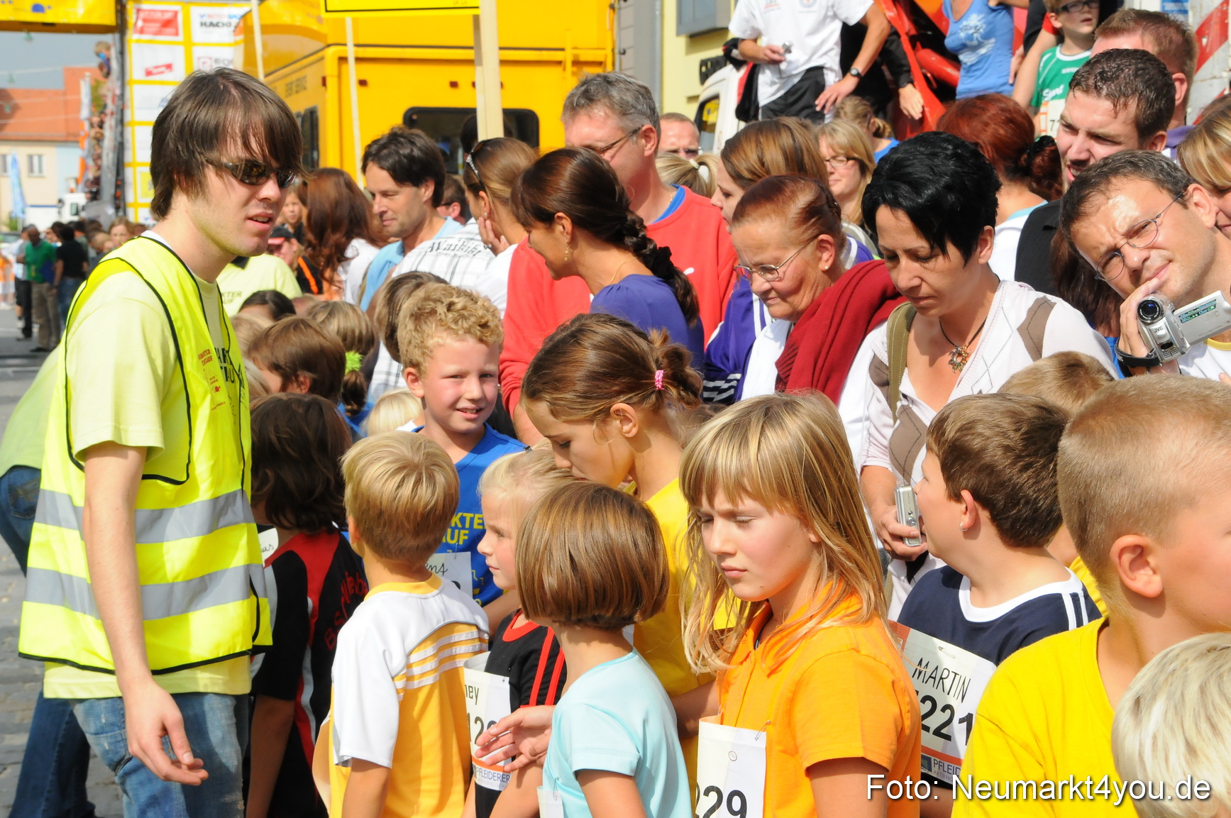 0023 Stadtlauf Neumarkt Bambinilaeufe 200909